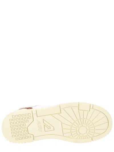 Autry Clc Leopard-print Sneakers In White
