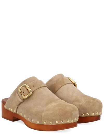 Chloé Jeannette Buckle Detailed Studded Clogs In Brown