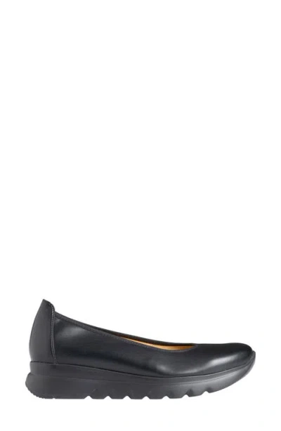 Wolky Snallerina Flat In Multi