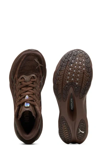 Puma Deviate Nitro 4 Running Shoe In Brown