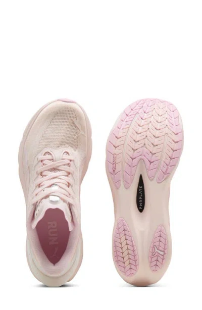 Puma Deviate Nitro 4 Running Shoe In Pink