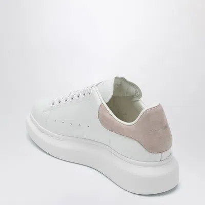 Alexander Mcqueen White Leather Sneakers With Powder Pink Suede Heel In Neutral