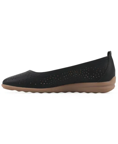 Cliffs By White Mountain Cortney Perforated Ballet Flat In Black