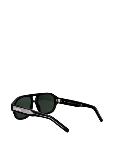 Givenchy Day Pilot Sunglasses In Black