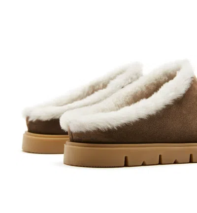 La Canadienne Eva Shearling Lined Slipper In Multi