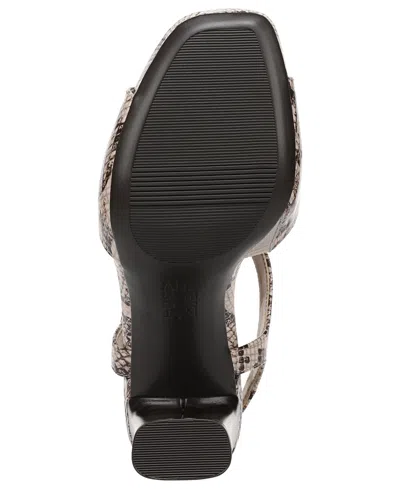 Naturalizer Marlowe T-strap Sandal In Brown
