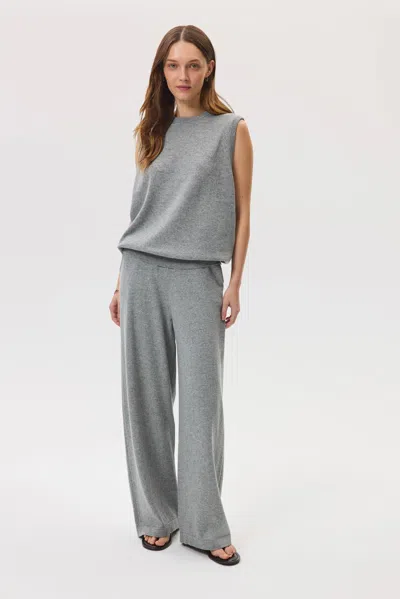 Johnstons Of Elgin Iris Cashmere Sweater Vest In Gray