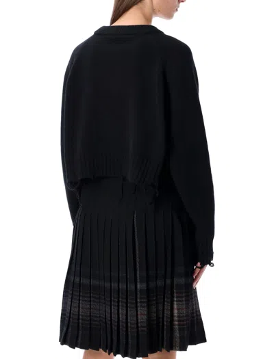 Low Classic Cropped Pullover Distressed Hemline In Black