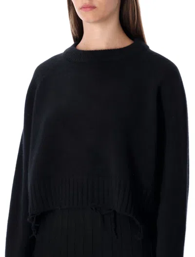 Low Classic Cropped Pullover Distressed Hemline In Black