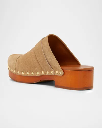 Chloé Jeannette Buckle Detailed Studded Clogs In Brown