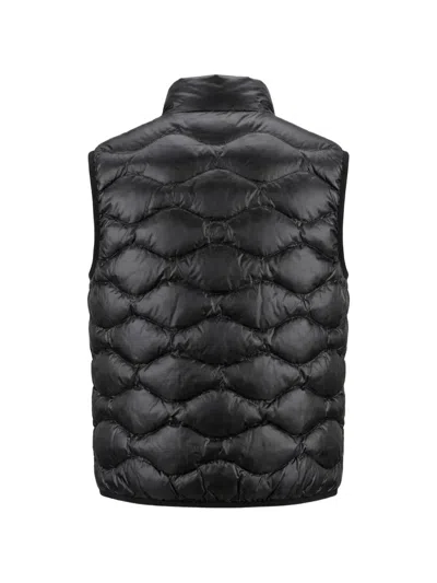 Blauer Quilted-wave Gilet In Black