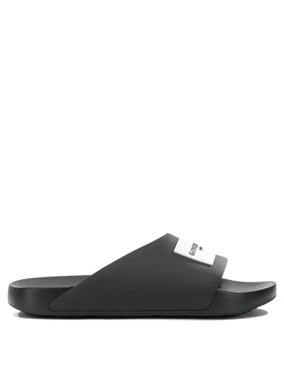 Givenchy Black Sandals With Wide Band And Contrasting Logo Patch In Rubber Man