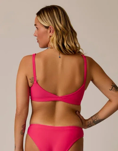 Carve Designs Breakers Compression Top Dd Cup In Green