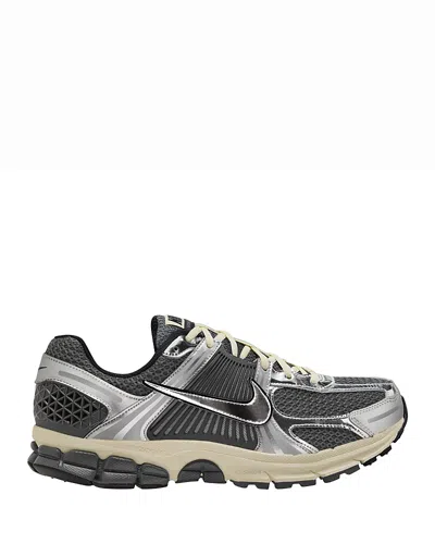 Nike Zoom Vomero 5 Sneakers In Gray