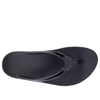 Oofos Oolala Flip Flop In Black