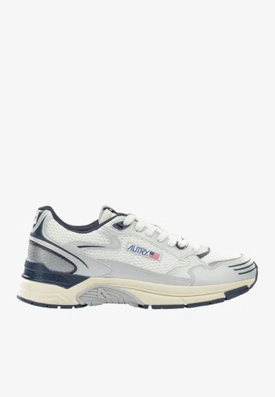 Autry Comfortable Mesh Sneakers With 3.5 Cm Sole Height For Men In Silver