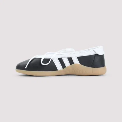 Adidas Originals Sneakers With Contrast Stripes And Rubber Sole In Multi