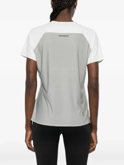 On Logo Performance T-shirt In Red