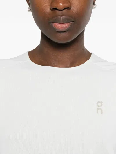 On Logo Performance T-shirt In Red