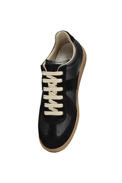Maison Margiela Casual Low Top Sneakers With Suede Panels In Black