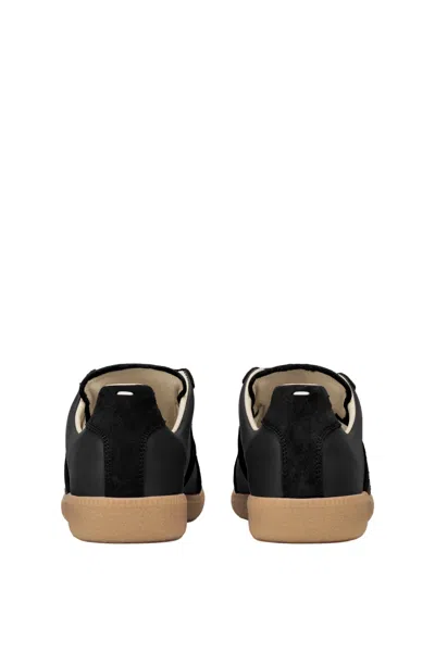 Maison Margiela Casual Low Top Sneakers With Suede Panels In Black
