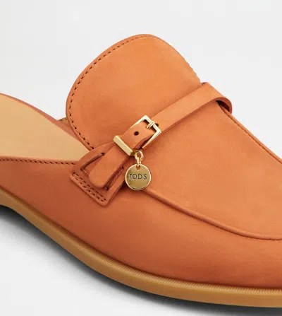Tod's Orange Solid Sabots Slides In Brown