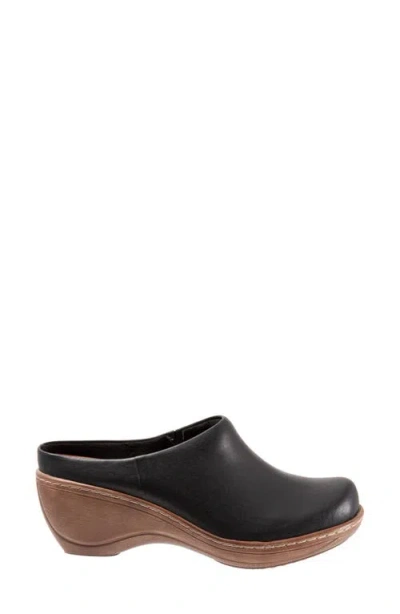 Softwalk ® Madison Clog In Black