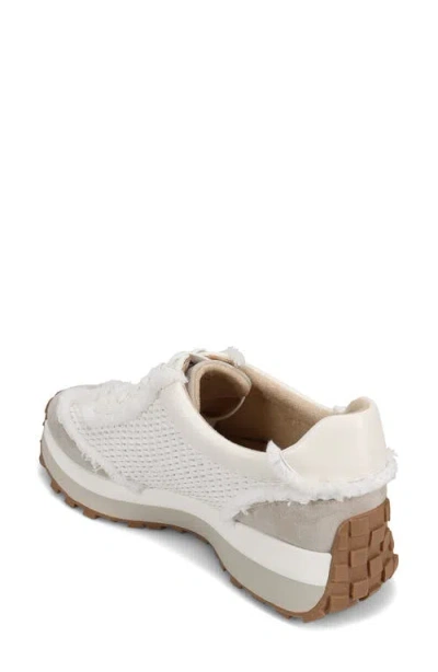 Vaneli Quiton Sneaker In White
