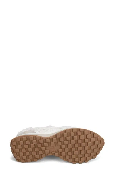 Vaneli Quiton Sneaker In White