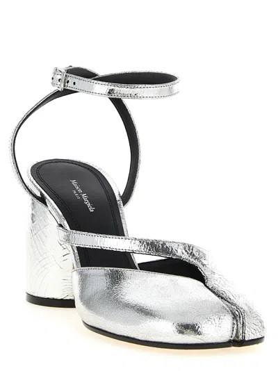 Maison Margiela Tabi Broken Mirror Leather Split-toe Pumps In Metallic