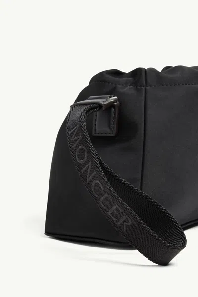 Moncler Compact Handheld Pouch Handbag With Logo Detail In Black