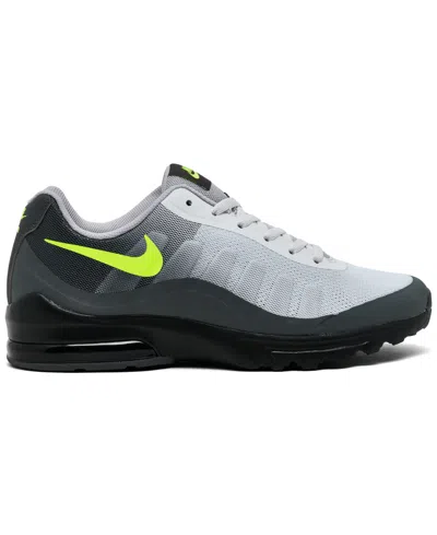 Nike Air Max Invigor Sneaker In Blue
