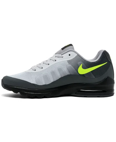 Nike Air Max Invigor Sneaker In Blue