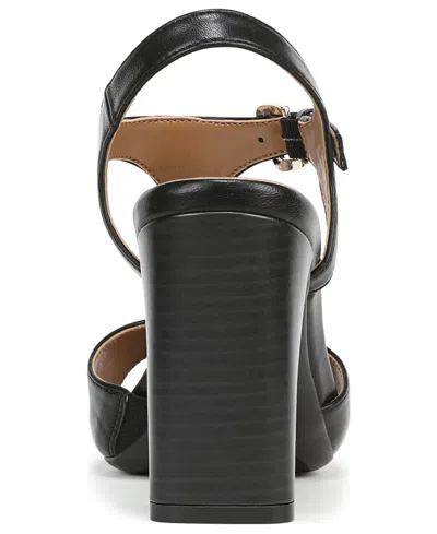Naturalizer Marlowe T-strap Sandal In Black