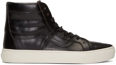 Vans Contrast Lace Up Trainers In Black