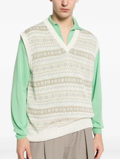 Kiton V-neck Patterned Vest In Gray