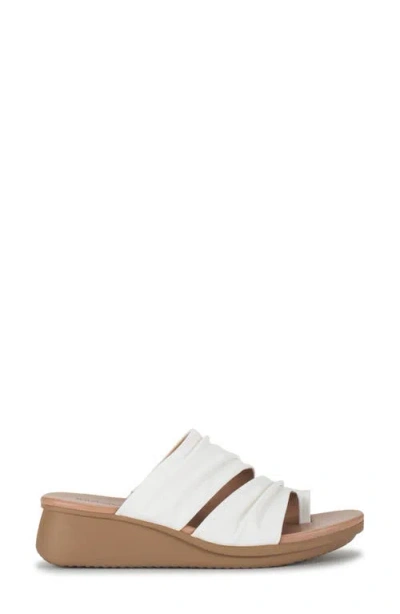 Baretraps Venus Wedge Sandal In White