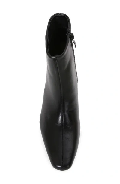 Berness Crinkle Textured Bootie In Black