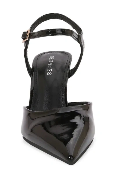 Berness Pointed Toe Pump In Black
