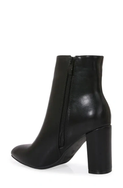 Berness Sara Metallic Boot In Black