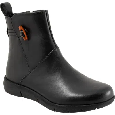 Softwalk Adelaide Bootie In Black