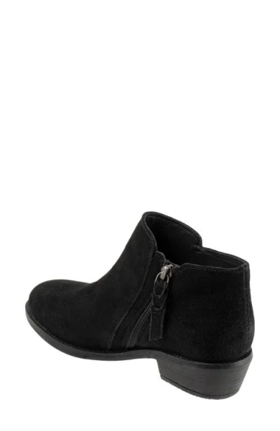 Softwalk Rocklin Bootie In Black