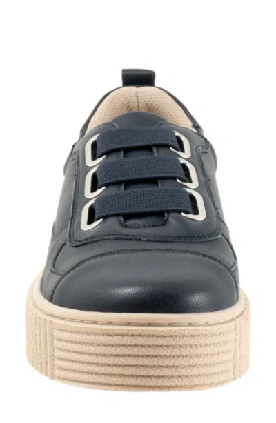 Trotters Bliss Platform Sneaker In Blue