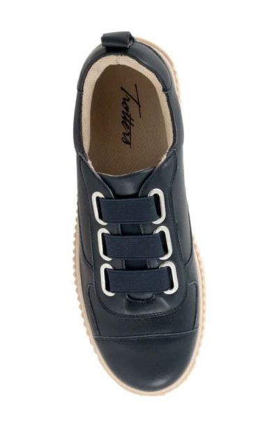 Trotters Bliss Platform Sneaker In Blue