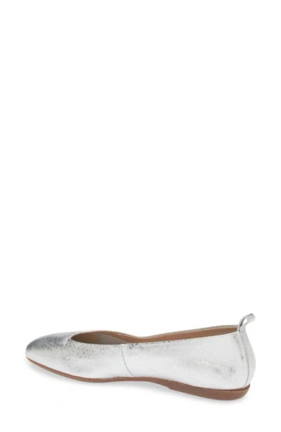 Wonders Square Toe Ballet Flat In Metallic