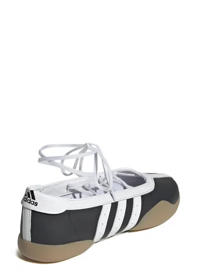 Adidas Originals Sneakers With Contrast Stripes And Rubber Sole In Multi