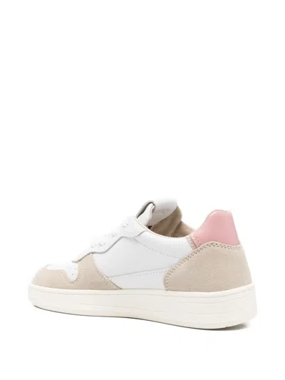 Date Court 2.0 Basic Sneakers In White