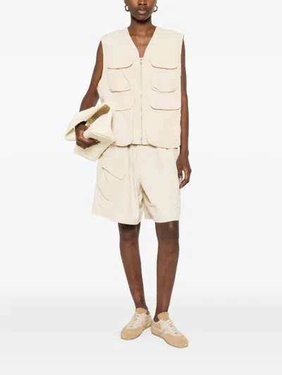 Etudes Studio Multipocket Vest In Neutral