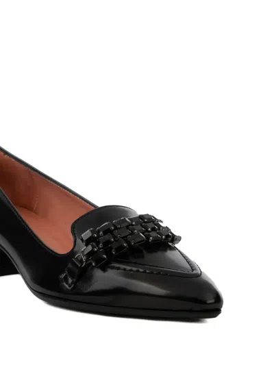 Status Poented Leather Pumps In Black