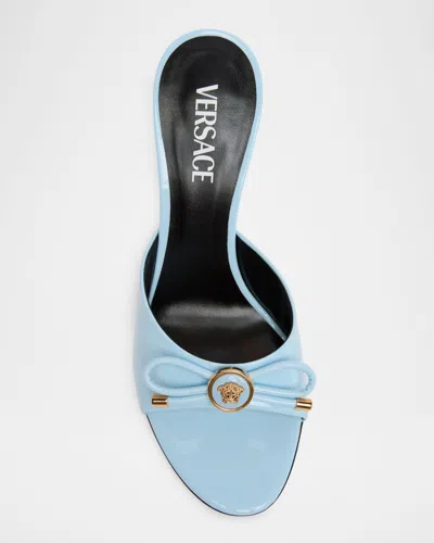 Versace Opera Bow Patent Mules 85 Mm 1vd6v-95 Pastel Blue